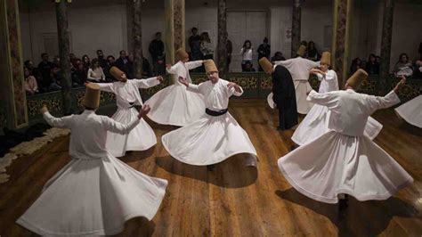  Bektashi Hadimleri: A Mystical Journey Through Turkish Sufism